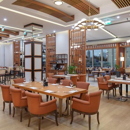 Doubletree By Hilton Istanbul Atasehir Hotel & Conference Centre Eksteriør billede