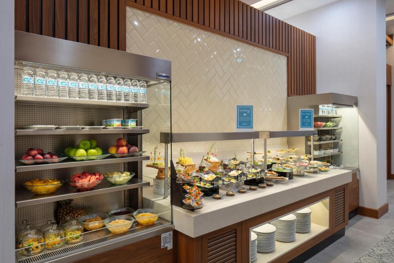 Doubletree By Hilton Istanbul Atasehir Hotel & Conference Centre Eksteriør billede