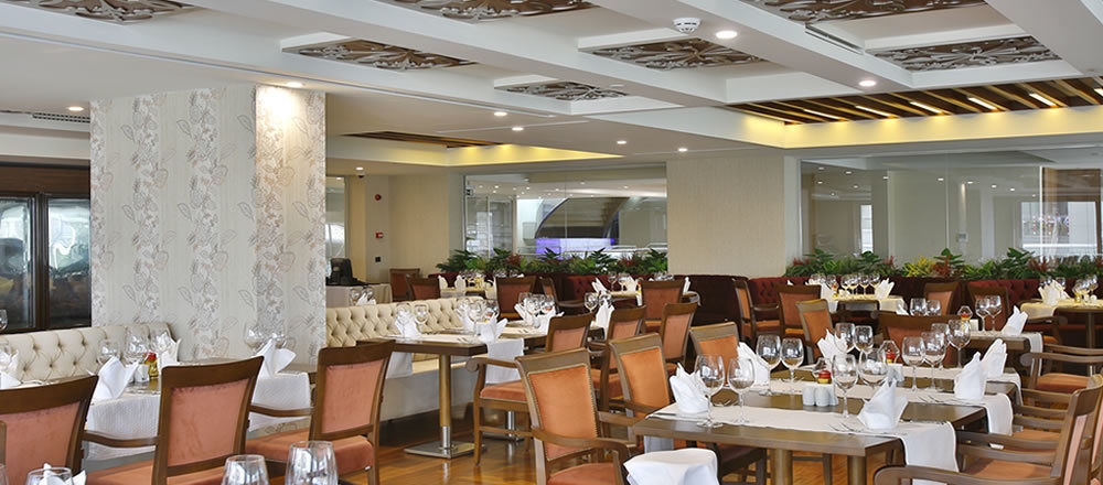 Doubletree By Hilton Istanbul Atasehir Hotel & Conference Centre Eksteriør billede