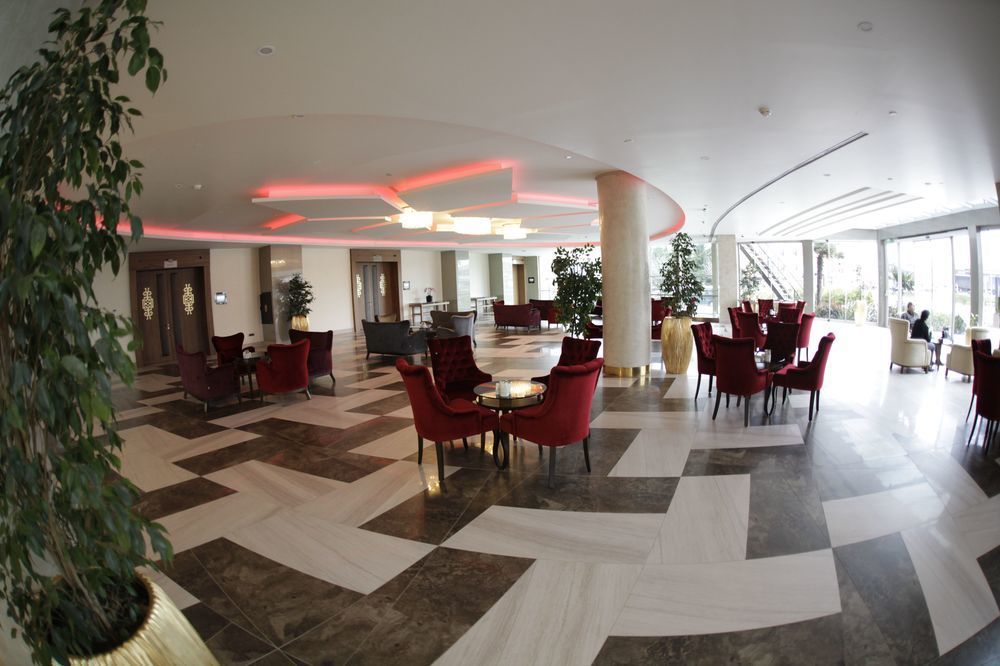 Doubletree By Hilton Istanbul Atasehir Hotel & Conference Centre Eksteriør billede